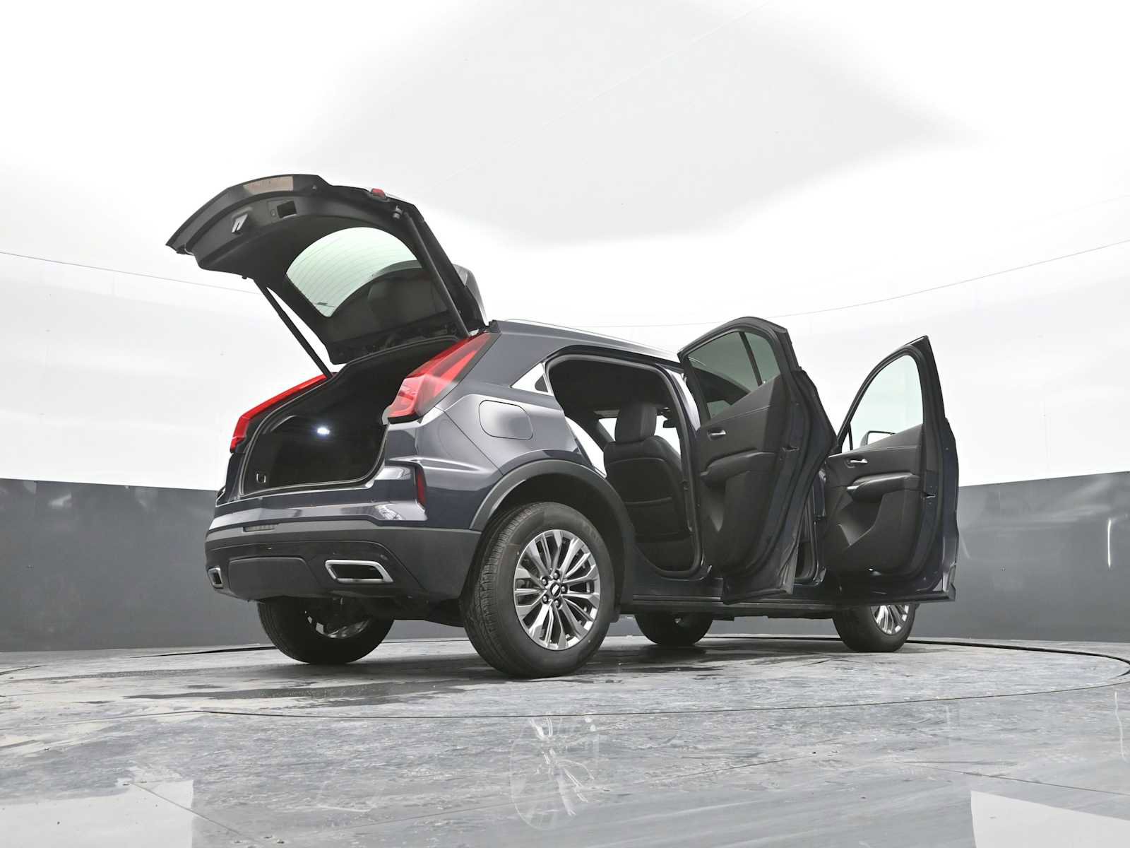 Used 2024 Cadillac XT4 Premium Luxury image 50