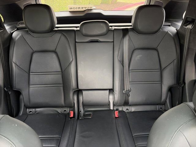 Used 2019 Porsche Cayenne Turbo image 27