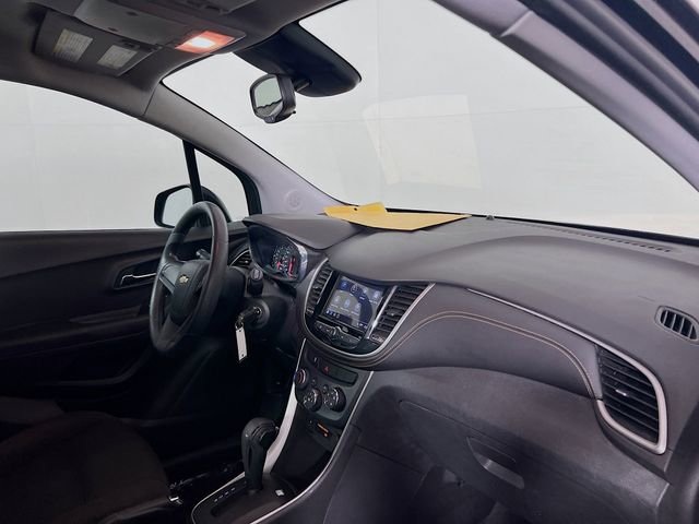 Used 2018 Chevrolet Trax LS FWD image 8