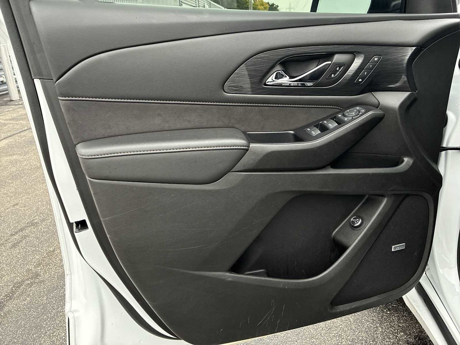 Certified 2022 Chevrolet Traverse High Country image 23