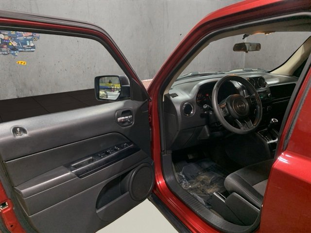 Used 2013 Jeep Patriot Sport w/ PWR Value Group image 18