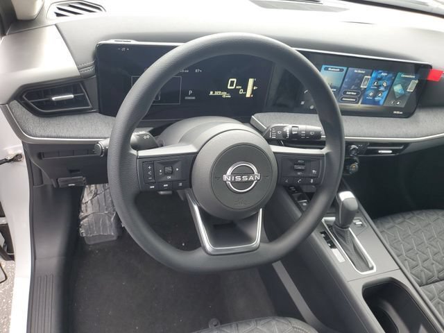 New 2026 Nissan Kicks SV w/ SV Premium Package FWD image 13