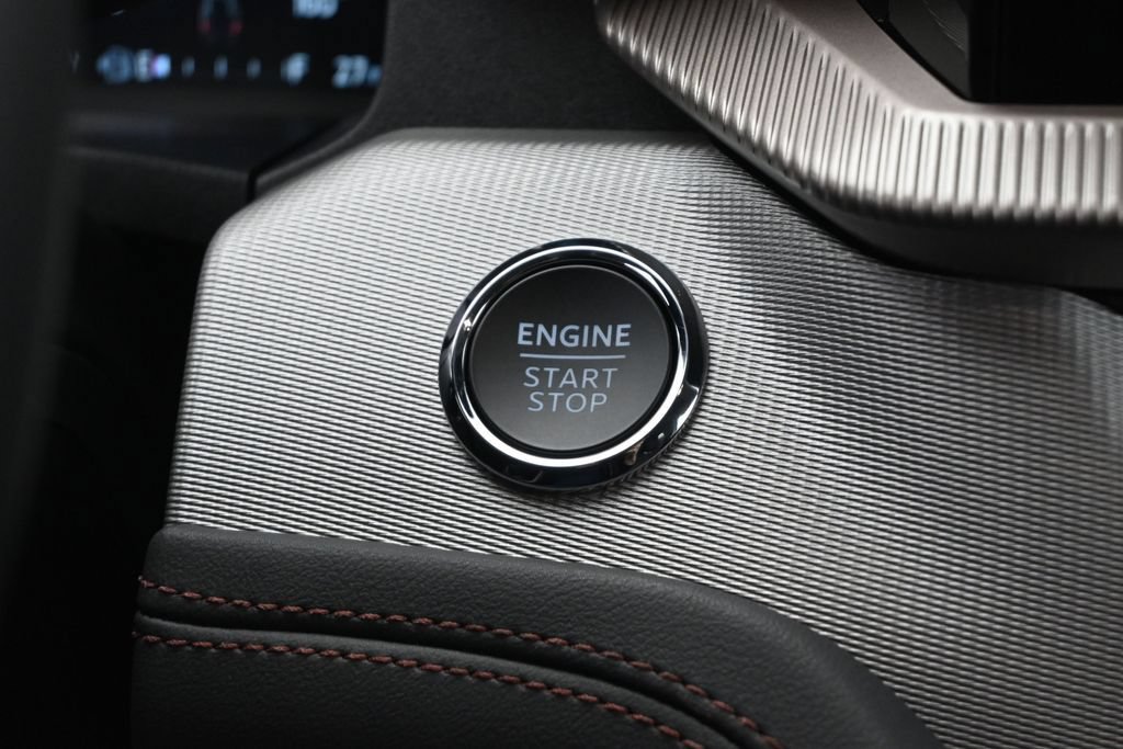 New 2026 Ford Explorer Active RWD image 13