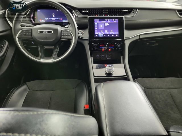 Used 2023 Jeep Grand Cherokee L Laredo image 21