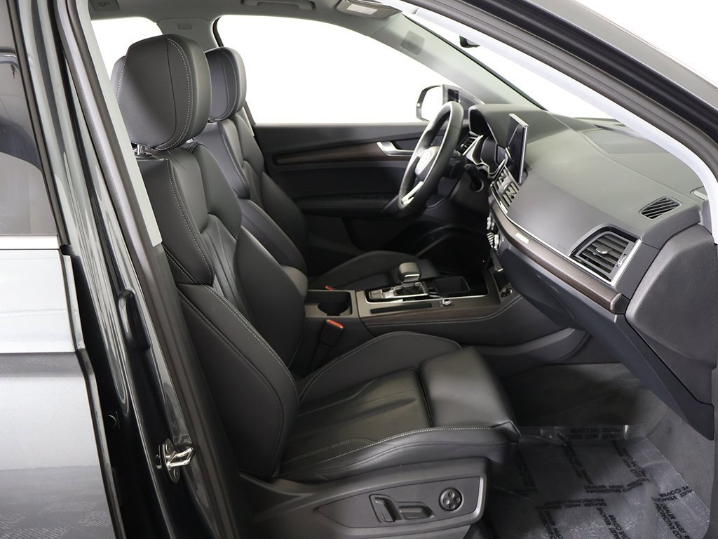 Used 2024 Audi Q5 e Premium Plus image 35