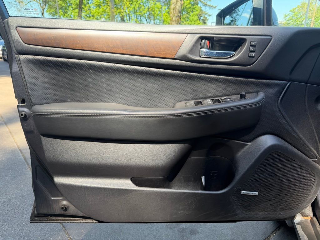 Used 2015 Subaru Outback 2.5i Limited AWD/4WD image 10