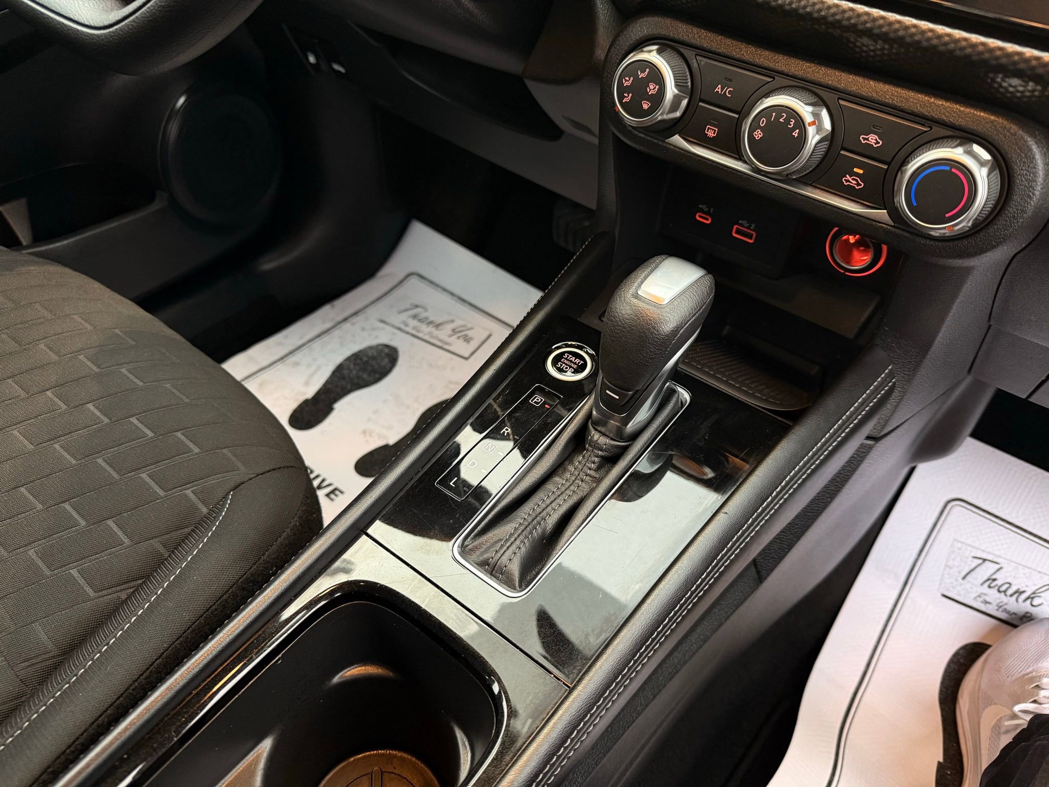 Used 2023 Nissan Kicks SV image 18