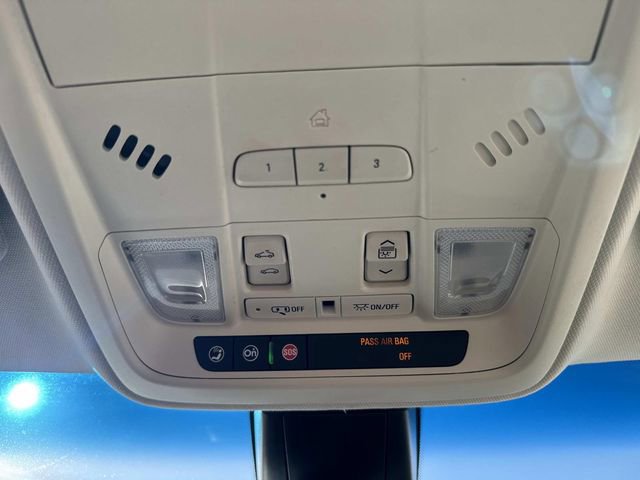 Used 2018 Cadillac XT5 Luxury w/ Driver Awareness Package image 21