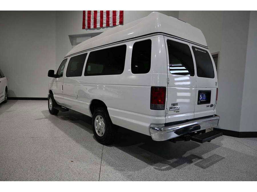 Used 2012 Ford E-350 and Econoline 350 XLT image 8
