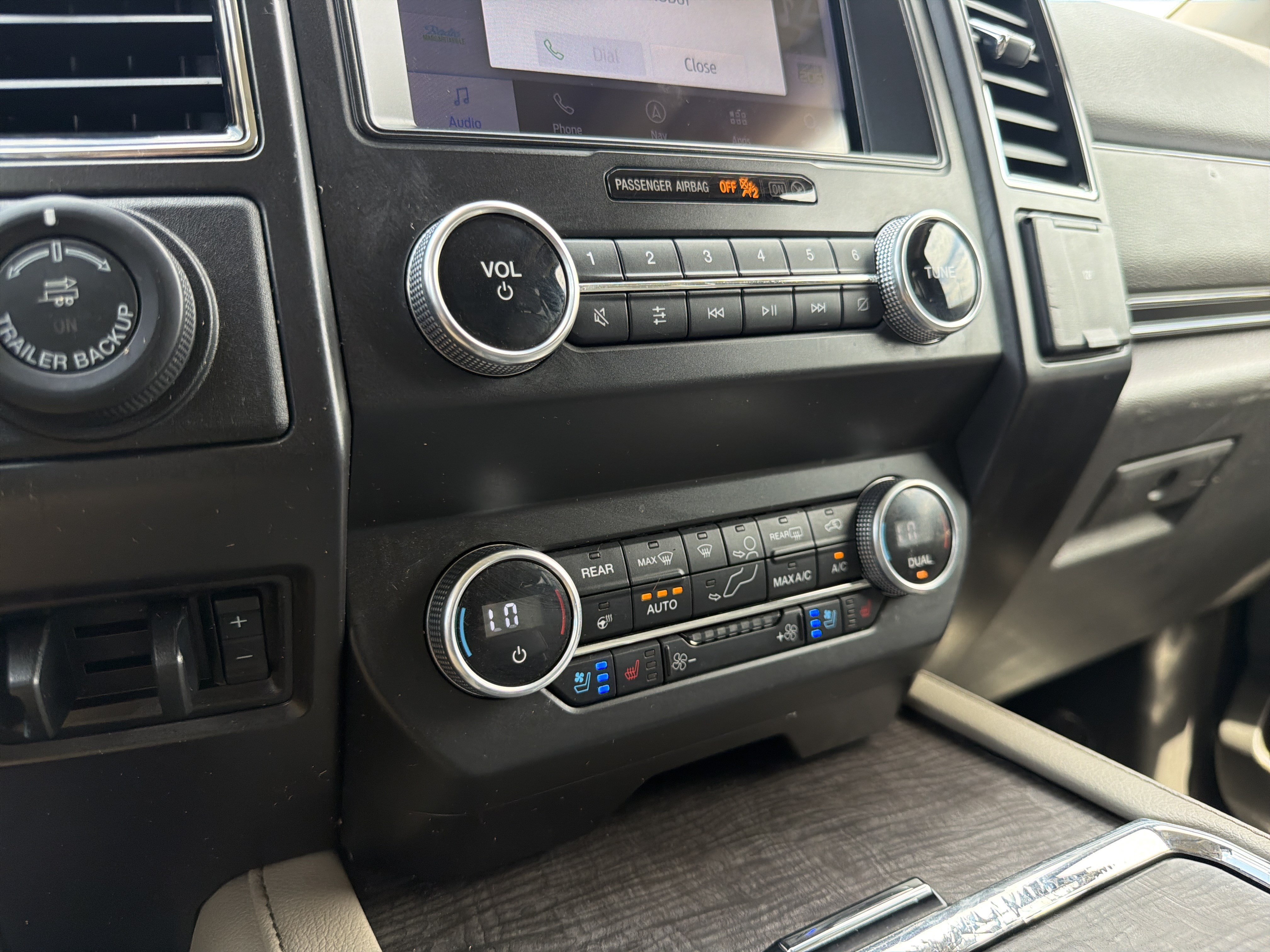 Used 2021 Ford Expedition Limited AWD/4WD image 26