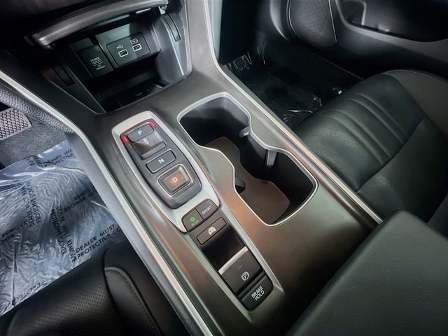 Used 2022 Honda Accord Touring image 25