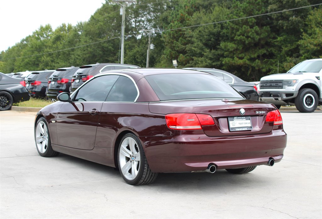 Used 2008 BMW 335i Convertible image 9