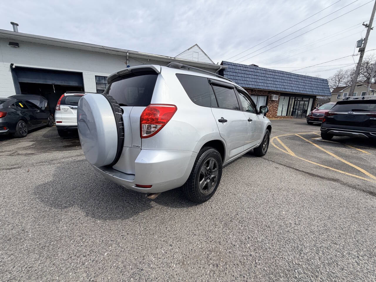Used 2007 Toyota RAV4 Base 4dr SUV 4WD I4 image 11