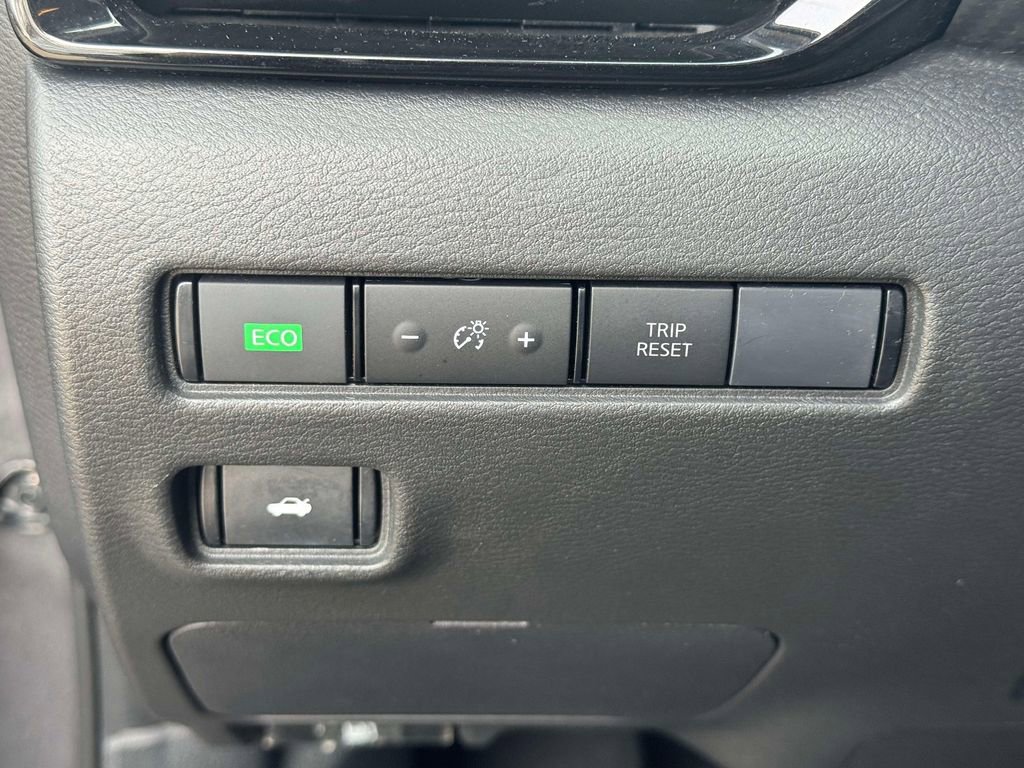 Used 2022 Nissan Sentra SV image 18