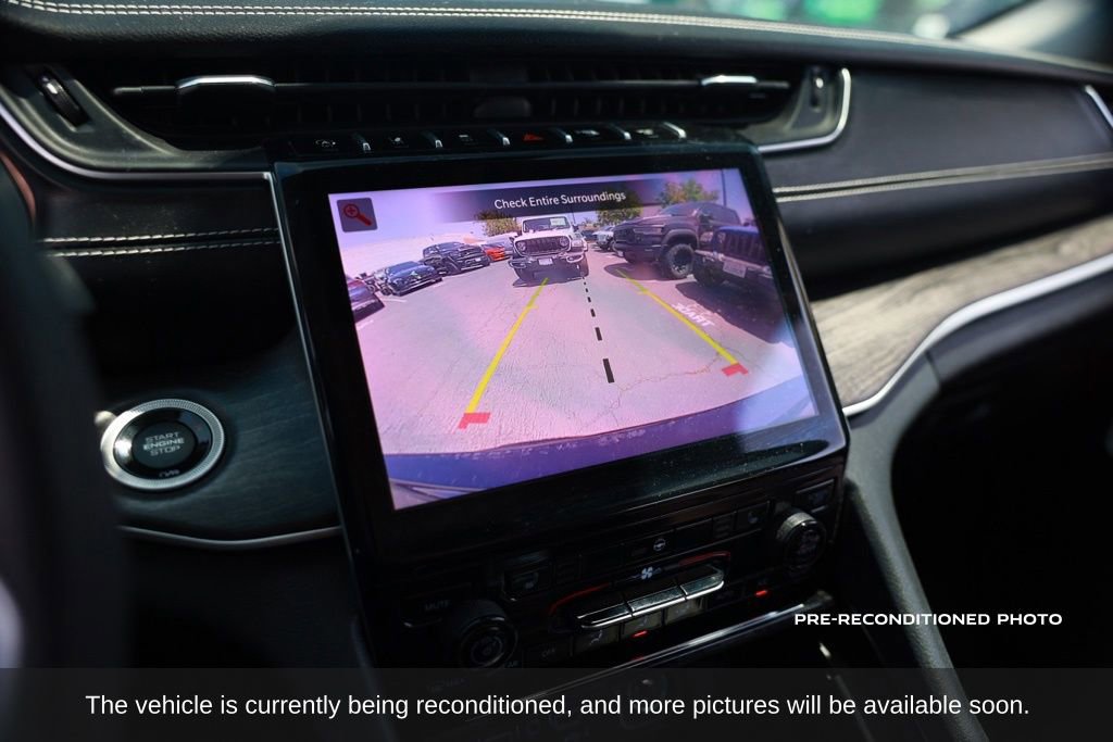 Used 2023 Jeep Grand Cherokee L Limited RWD image 16