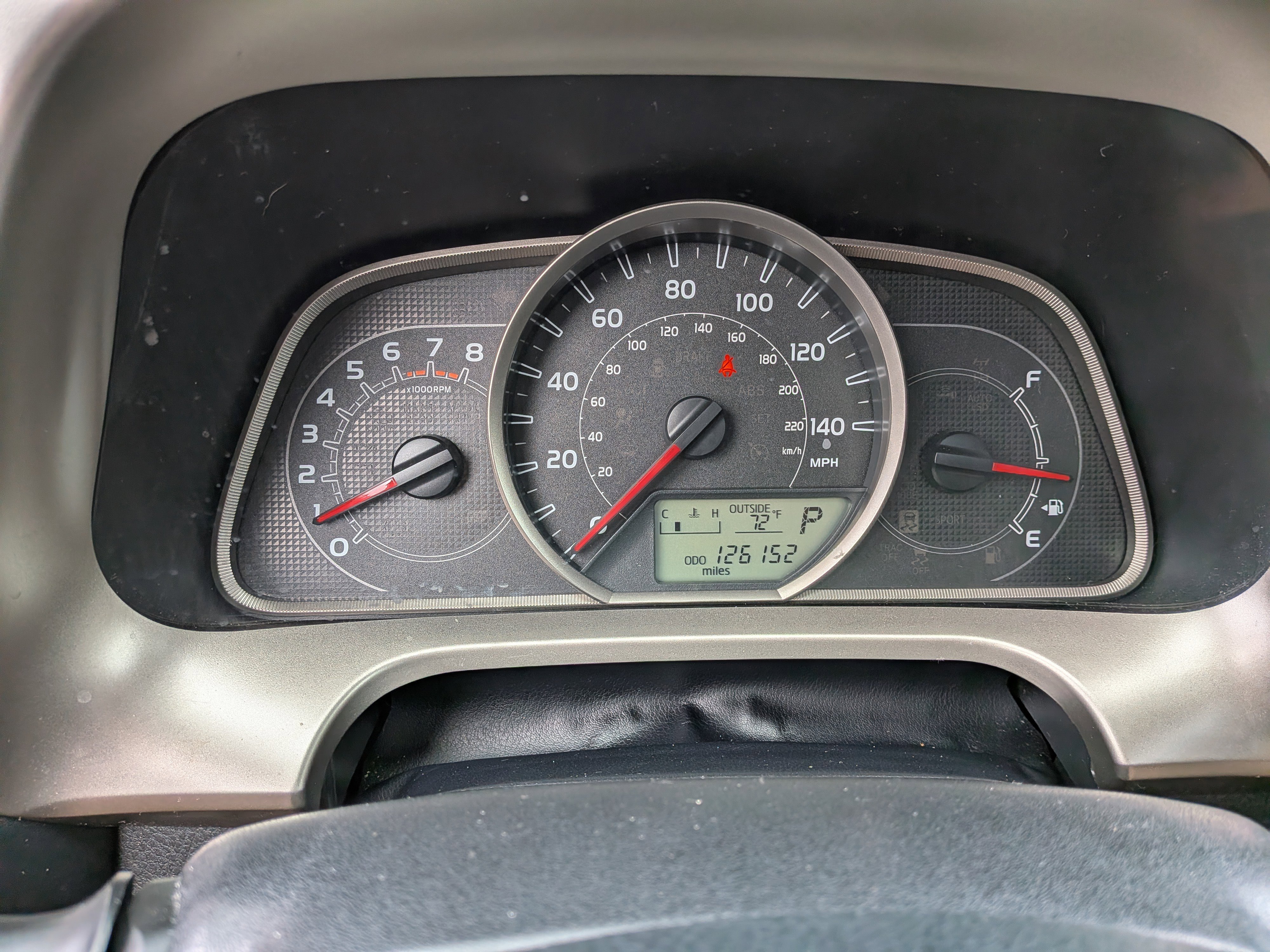 Used 2013 Toyota RAV4 XLE image 28