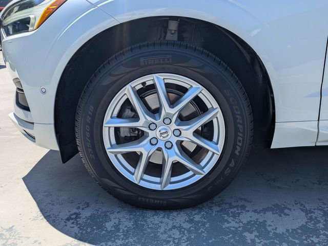 Used 2018 Volvo XC60 T5 Momentum w/ Advanced Package image 10