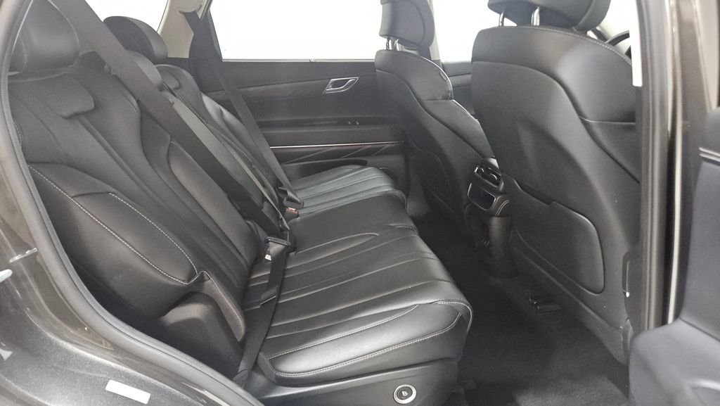 Used 2024 Genesis GV80 2.5T image 14