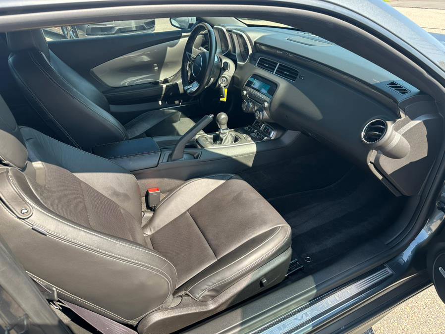 Used 2010 Chevrolet Camaro SS w/ LPO, Ground Effects Package image 12