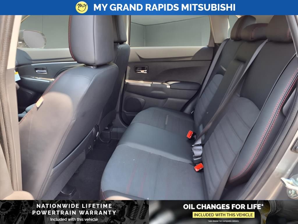 New 2025 Mitsubishi Outlander Sport SE image 5