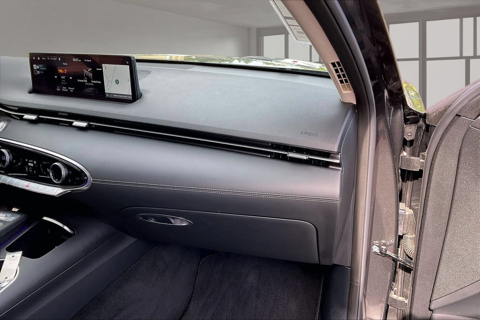 Used 2025 Genesis Electrified GV70 AWD/4WD image 26