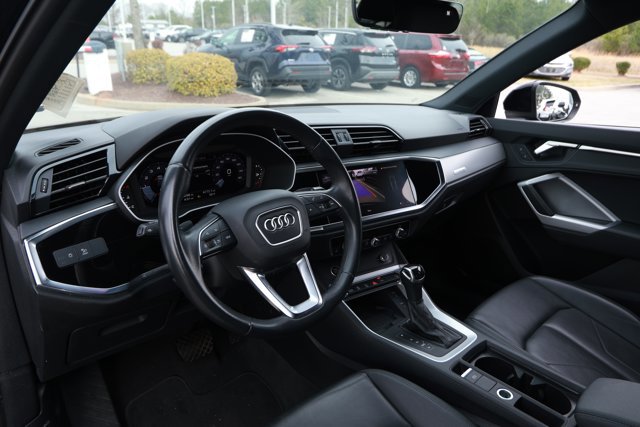Used 2024 Audi Q3 2.0T Premium image 27