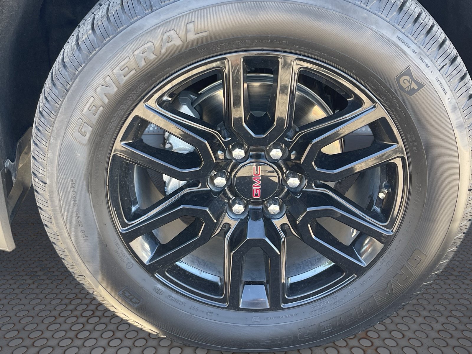 Used 2021 GMC Sierra 1500 Elevation RWD image 10