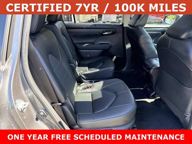 Used 2023 Toyota Highlander XLE AWD/4WD image 11
