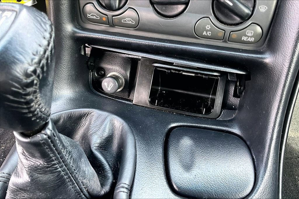 Used 2002 Chevrolet Corvette Base image 13