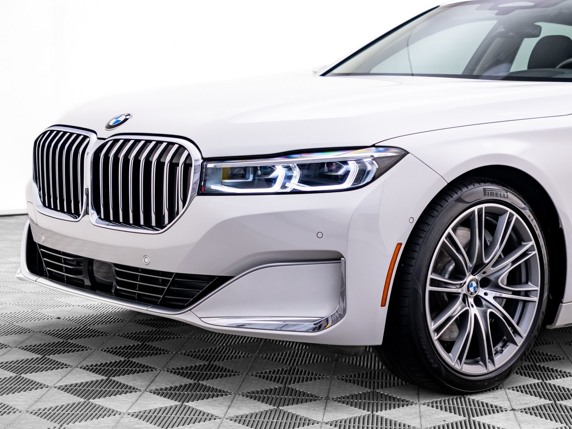 Certified 2022 BMW 750i xDrive AWD/4WD image 38