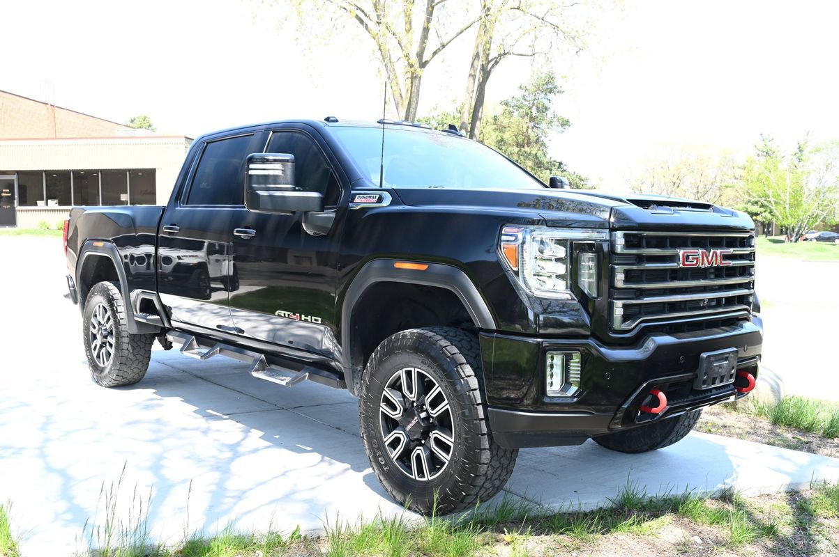 Used 2021 GMC Sierra 3500 AT4 w/ AT4 Preferred Package AWD/4WD image 3