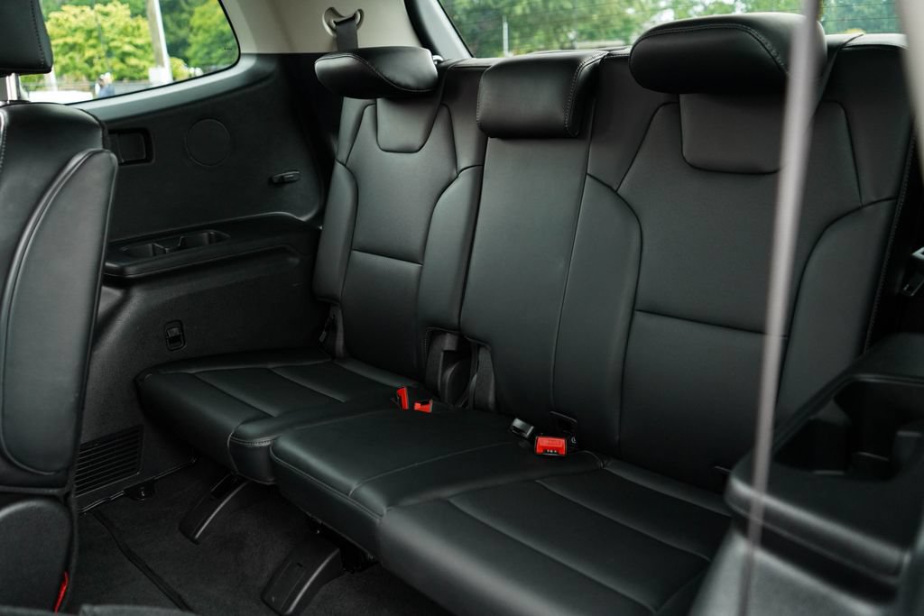 Used 2025 Kia Telluride S FWD image 15