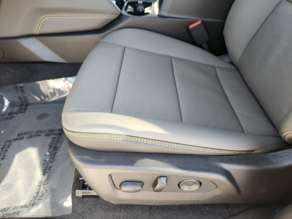 New 2026 Chevrolet Colorado ZR2 w/ Technology Package image 24