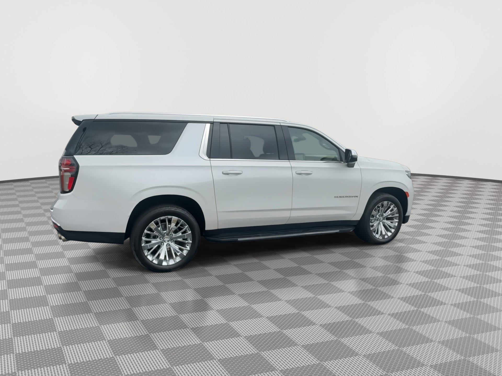 Used 2021 Chevrolet Suburban Premier image 9