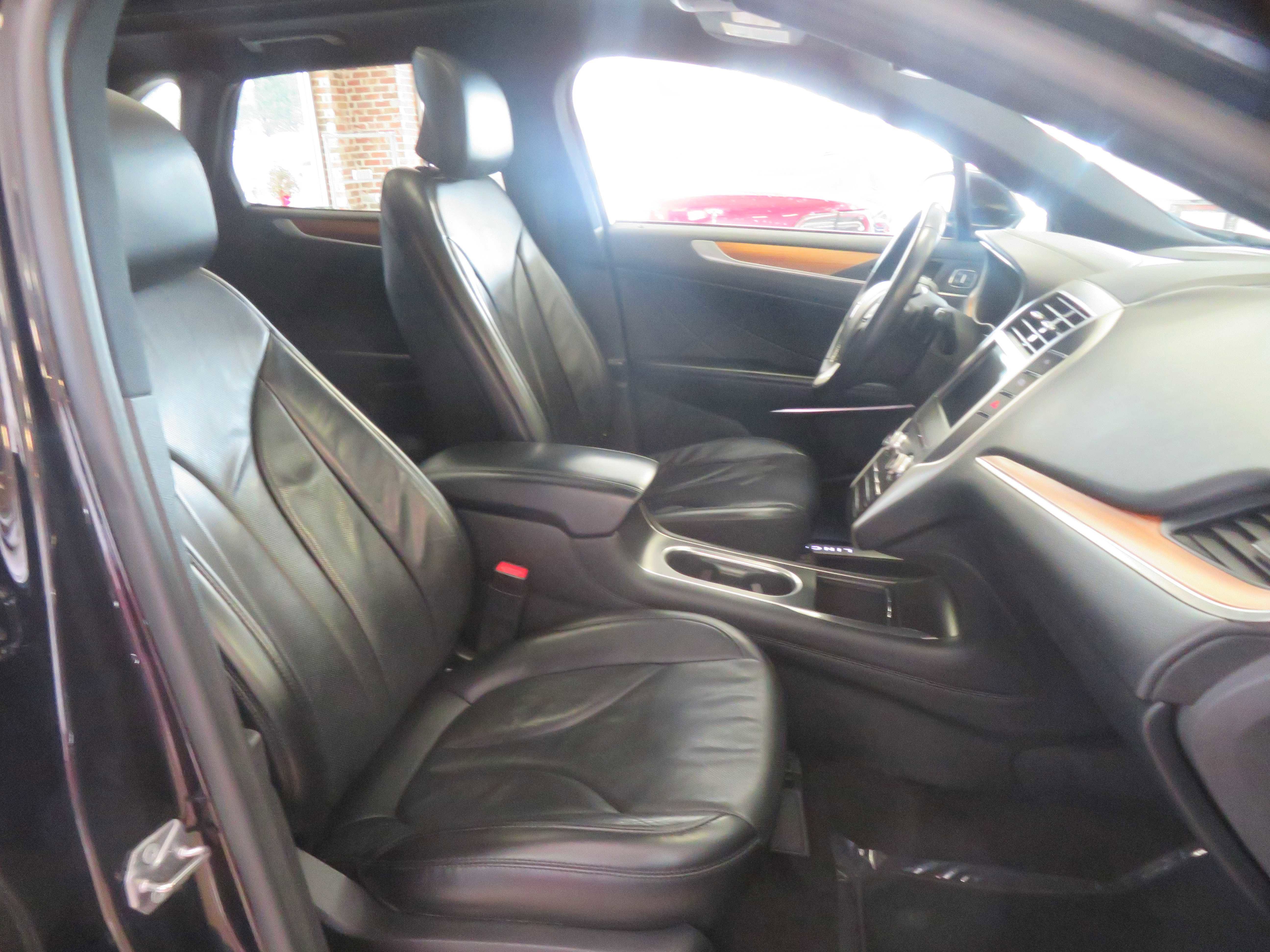 Used 2019 Lincoln MKC Reserve w/ MKC Climate Package image 33