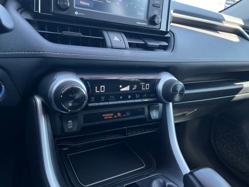 Used 2022 Toyota RAV4 XLE w/ Convenience Package FWD image 17