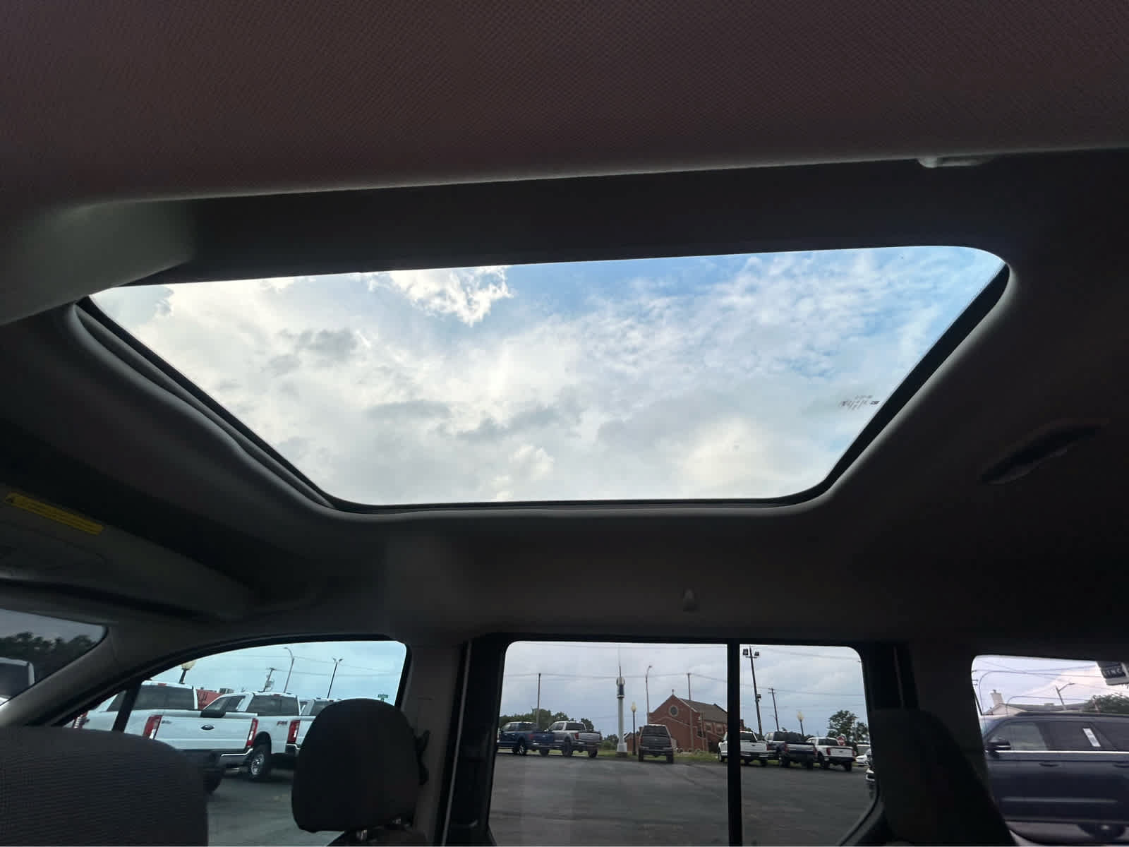 Used 2018 Ford Transit Connect XLT FWD image 11