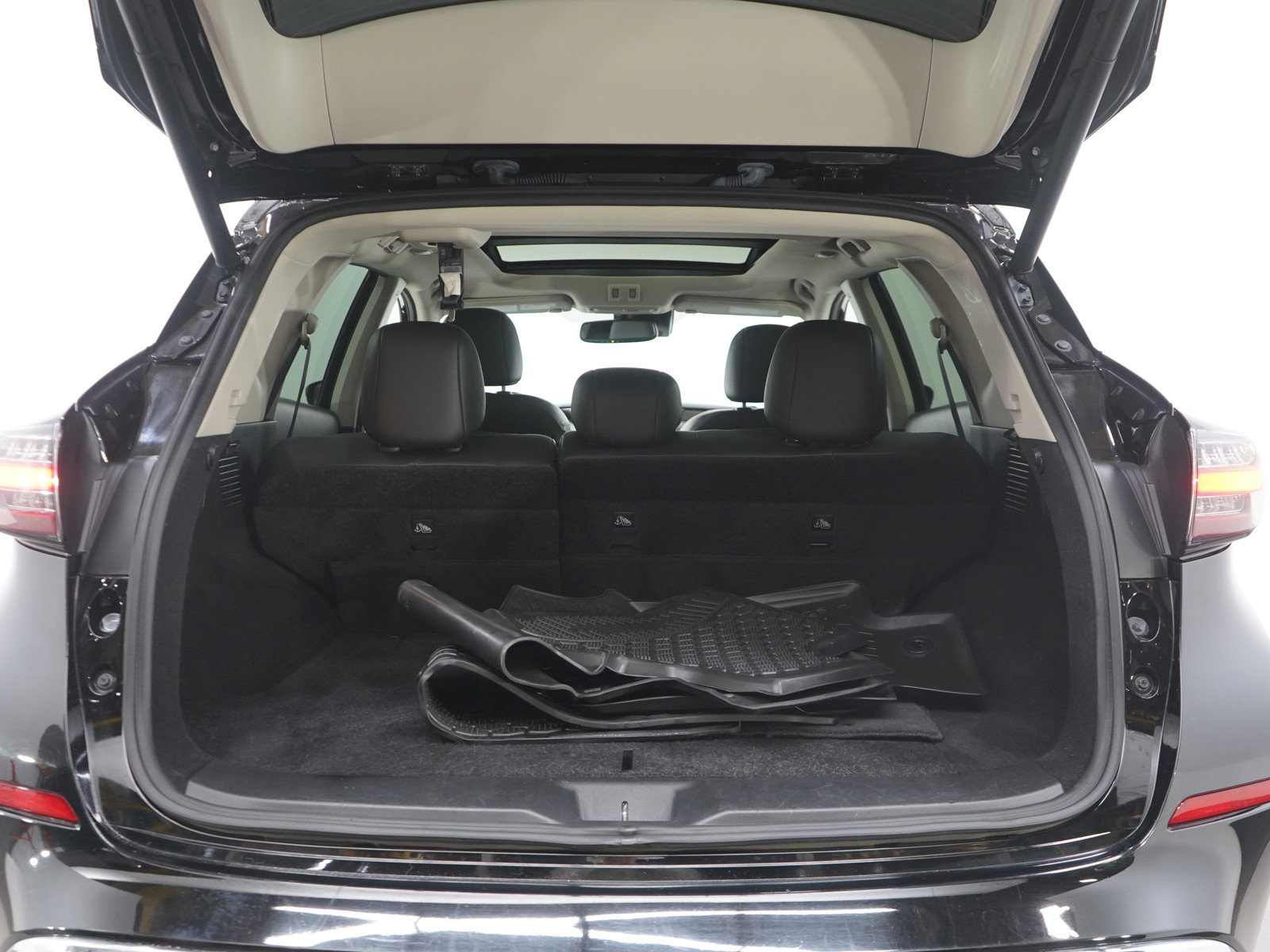 Used 2023 Nissan Murano Platinum image 16