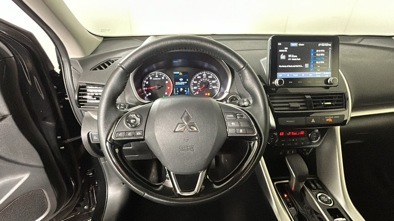 Used 2026 Mitsubishi Eclipse Cross SE AWD/4WD image 16