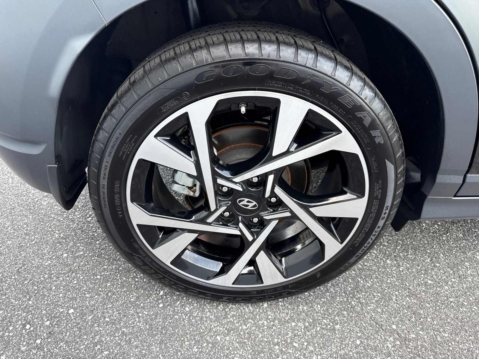 Certified 2023 Hyundai Kona Limited w/ Cargo Package FWD image 10