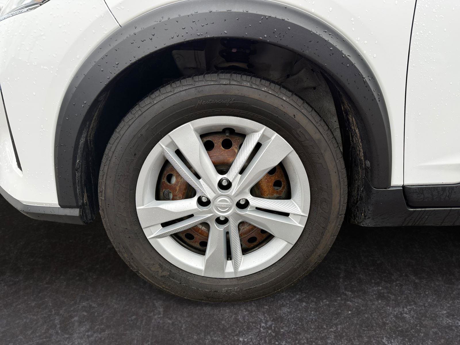 Used 2022 Nissan Kicks S image 25