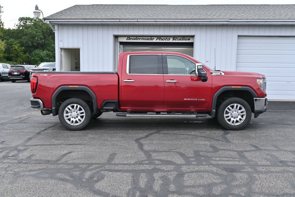 Used 2020 GMC Sierra 2500 SLT w/ SLT Premium Plus Package AWD/4WD image 3