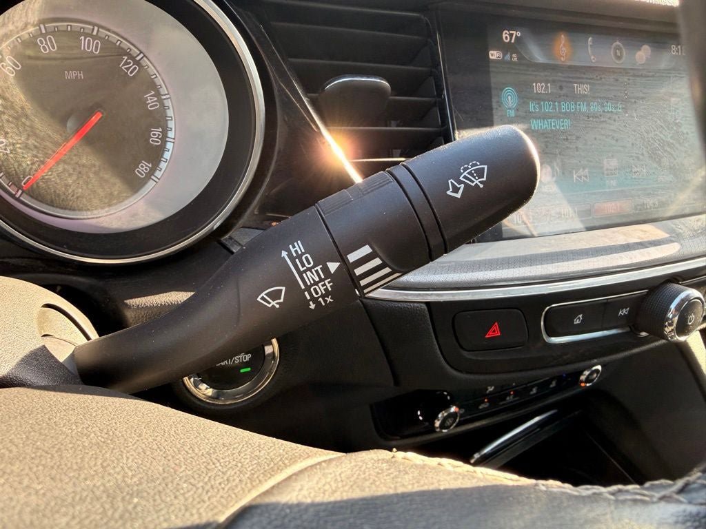 Used 2018 Buick Regal Preferred w/ Sights and Sounds Package FWD image 12