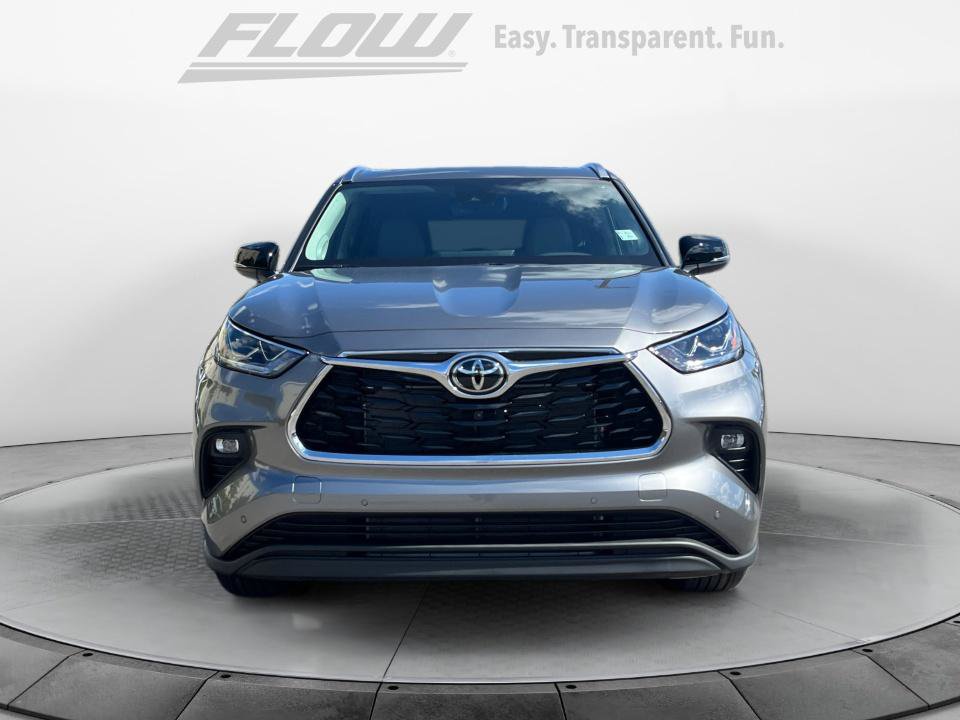 New 2026 Toyota Highlander Limited AWD/4WD image 3