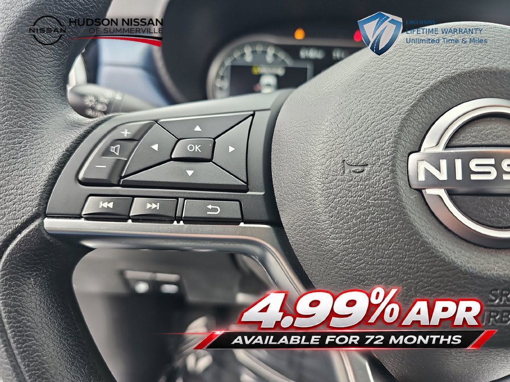 Used 2025 Nissan Versa SV w/ Trunk Package FWD image 18