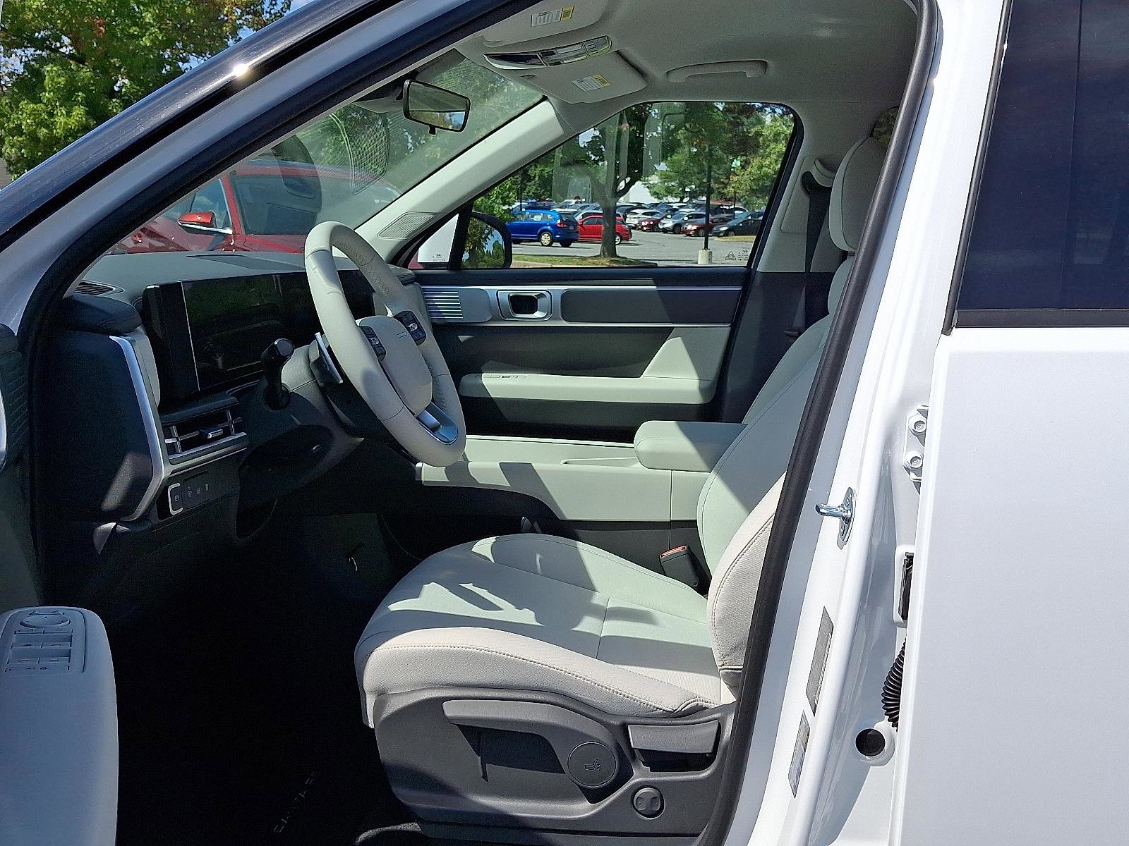 New 2026 Hyundai Santa Fe SE image 9