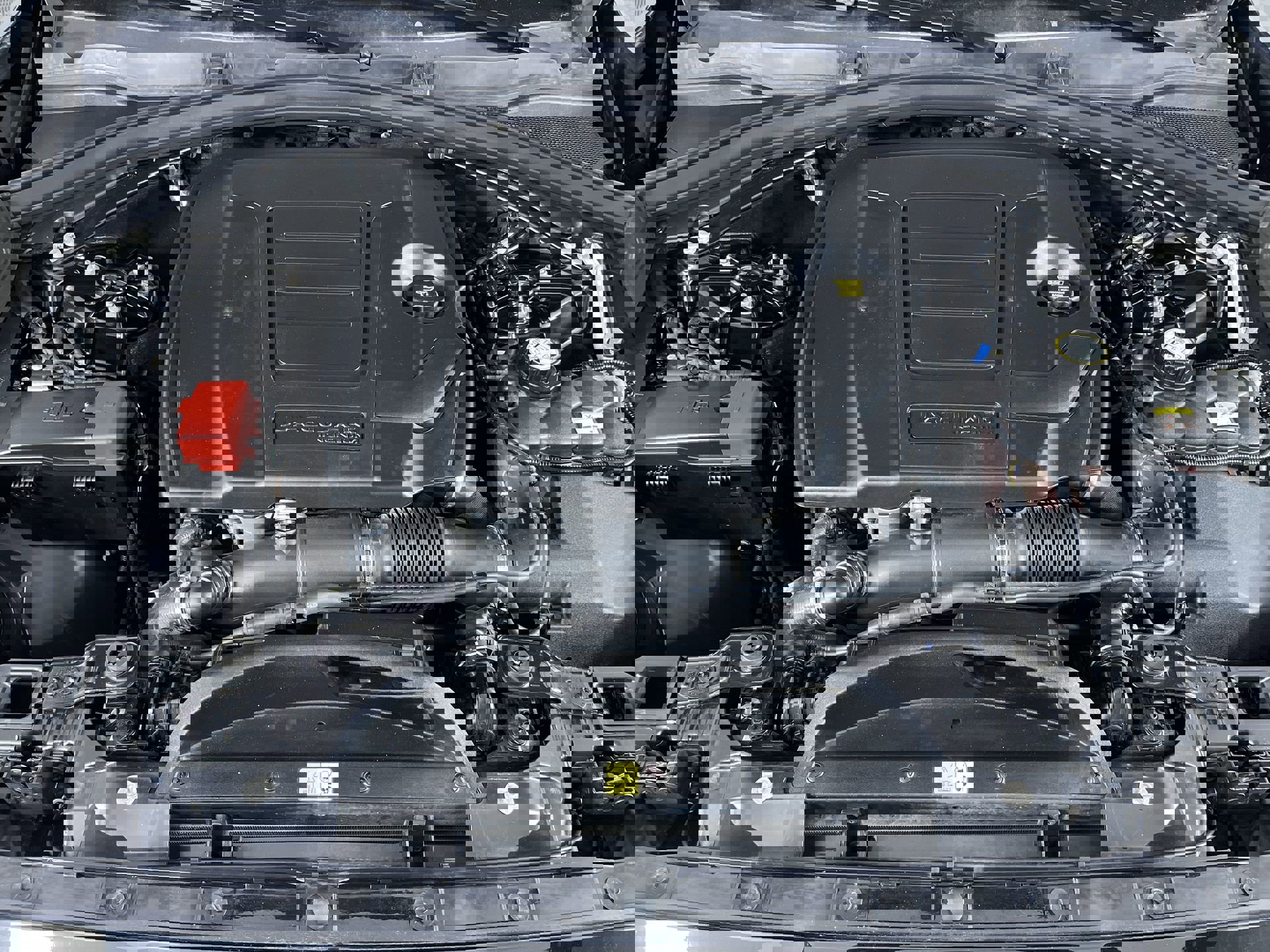 Used 2020 Jaguar F-PACE Prestige image 28