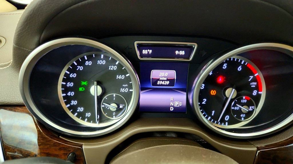 Used 2014 Mercedes-Benz GL 450 4MATIC w/ Lighting Package image 14