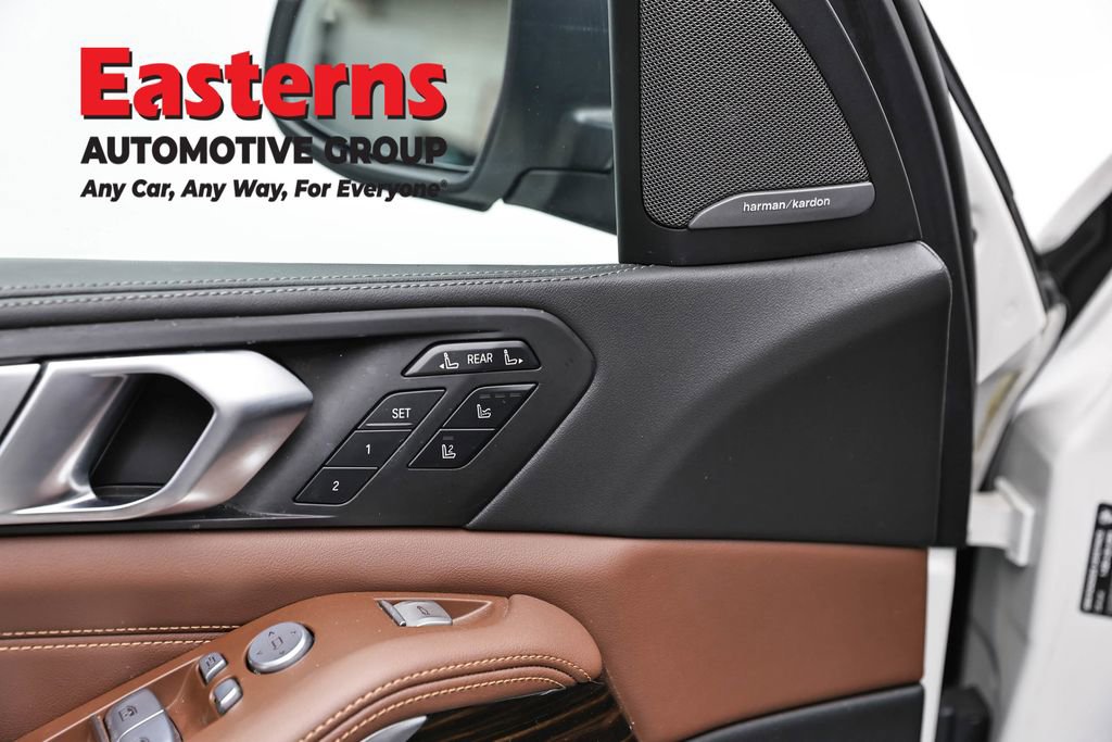 Used 2023 BMW X7 xDrive40i w/ Executive Package image 21