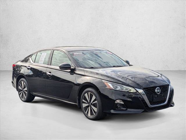Used 2019 Nissan Altima 2.5 SV image 3